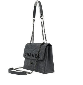 Chanel | Shoulder Bag In A Felted Material With A Black Logo. - Free & Fast UAE Shipping